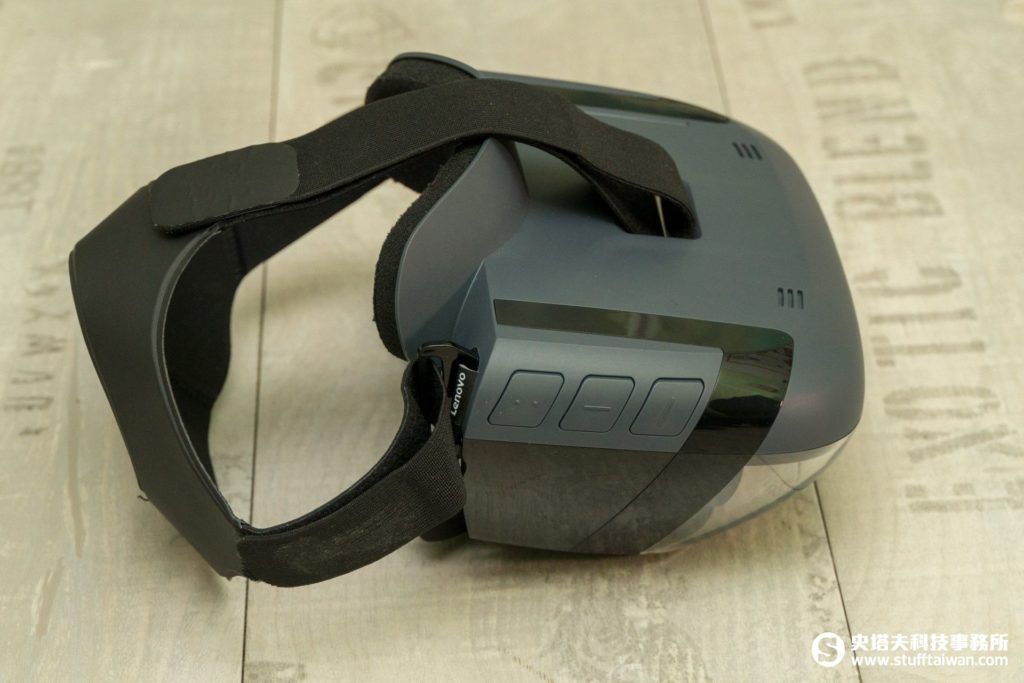 Lenovo Mirage AR頭戴顯示器右側