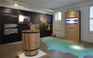 波本威士忌橡木桶