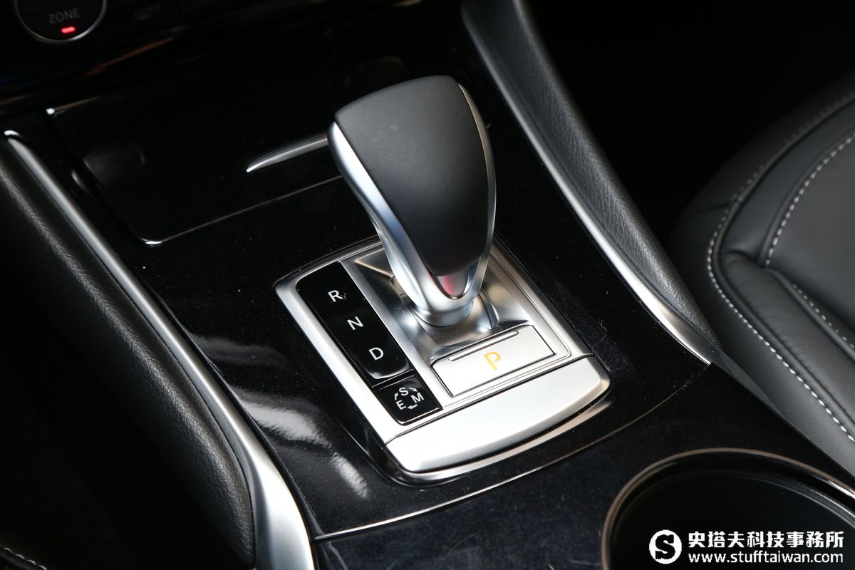 INFINITI Q30試駕 正港東洋賓士!