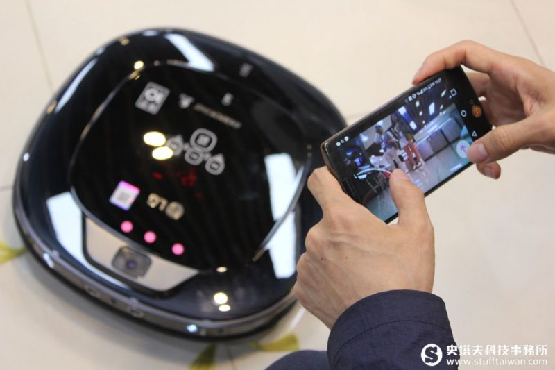 LG CORDZERO系列吸塵器：吸塵、拖地又能看家！