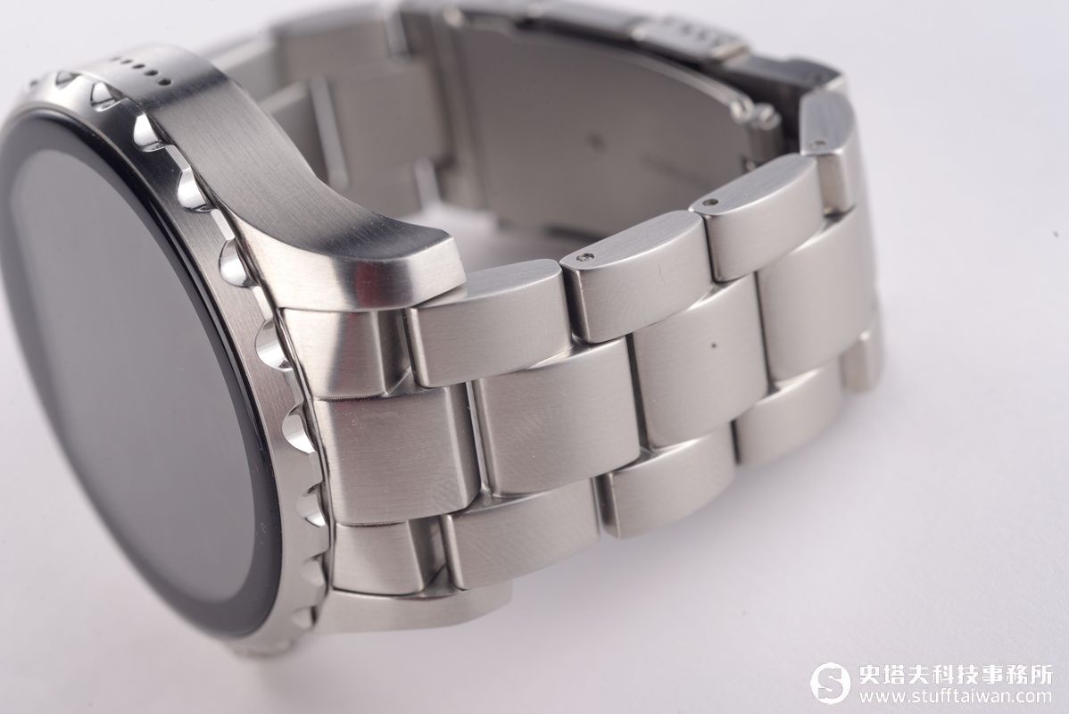 FOSSIL Q Marshal試玩：製錶工藝結合智慧科技的潮玩錶