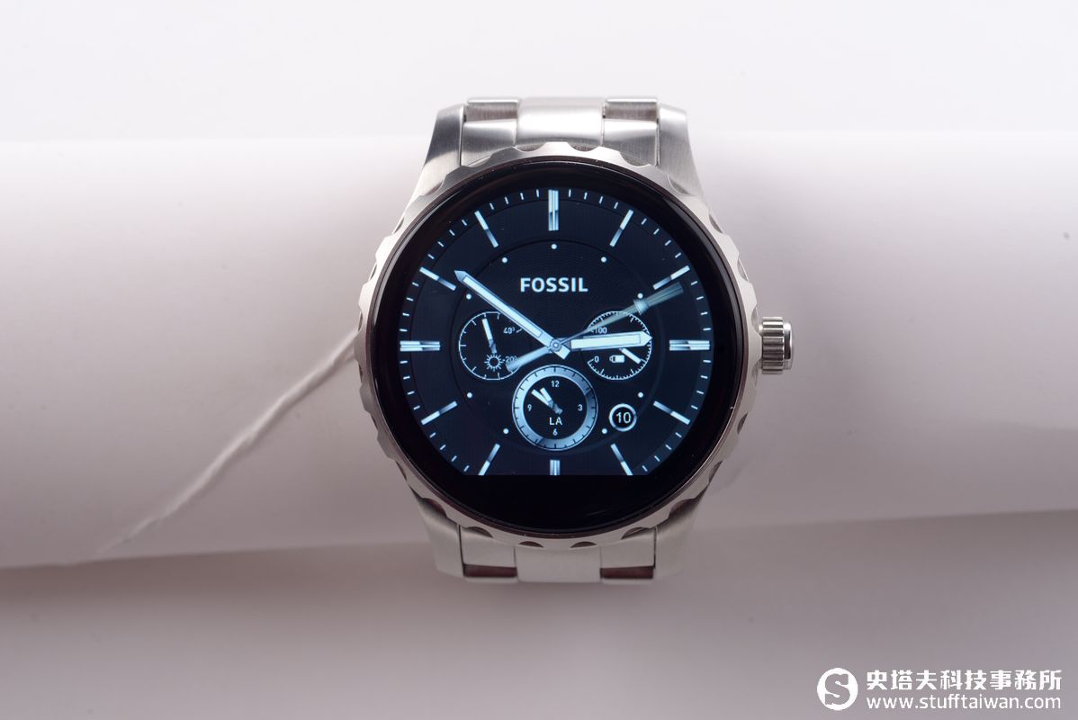 FOSSIL Q Marshal試玩：製錶工藝結合智慧科技的潮玩錶