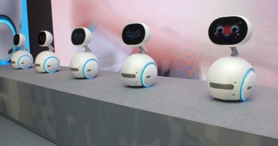 ASUS Zenbo建議售價與預購日期公布！你要迎接家中的新成員了嗎？