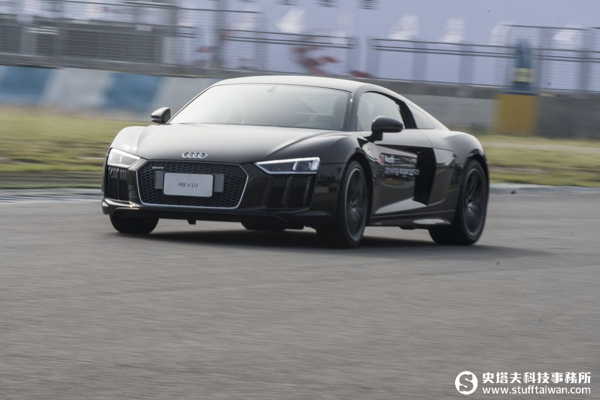感受賽道的極速魅力！Audi driving experience 2016極限體驗營