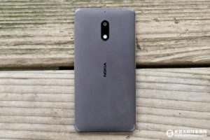 Nokia 6背面