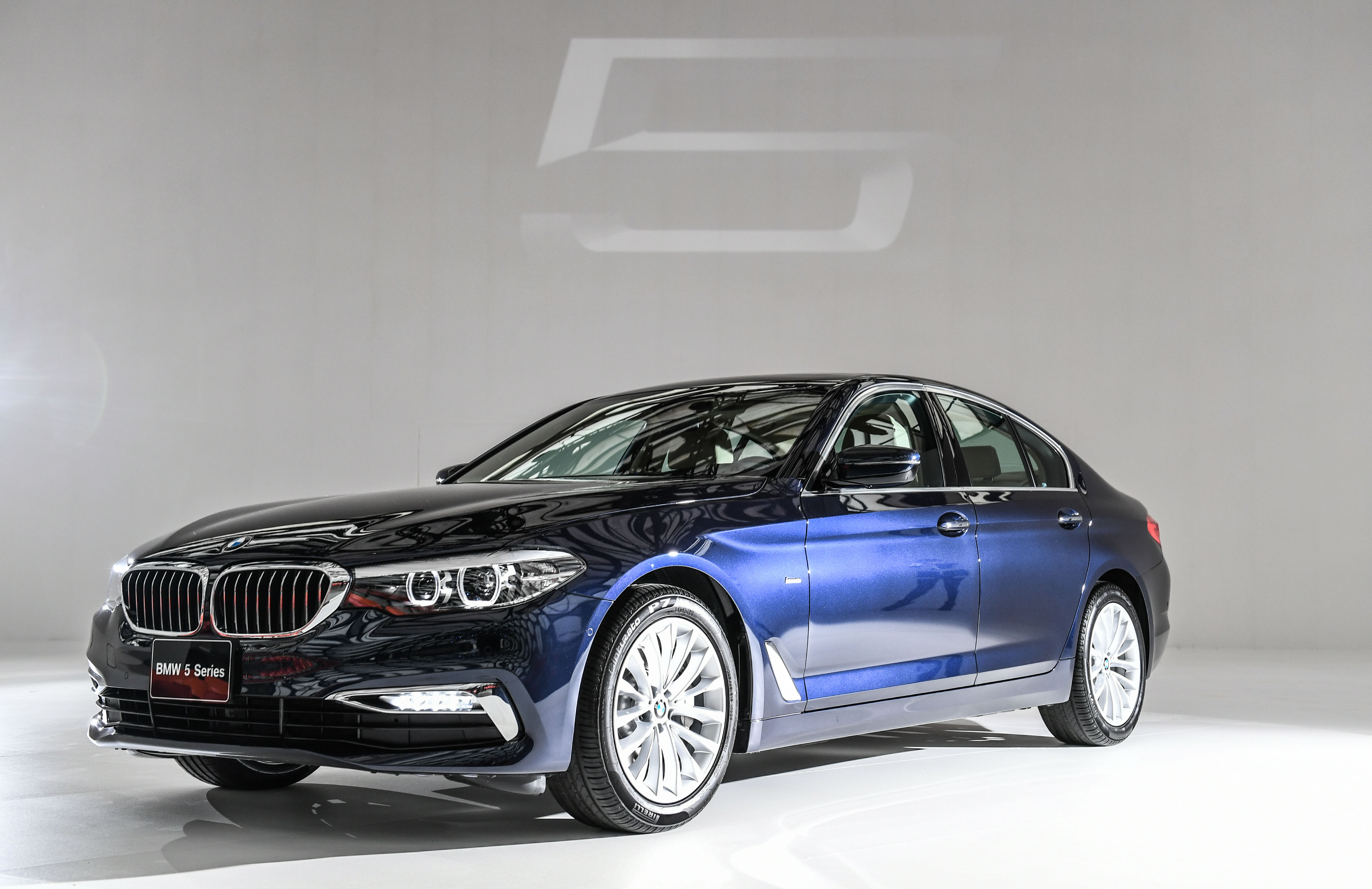 成就自我第一步！第七代BMW全新大5系列霸氣登場