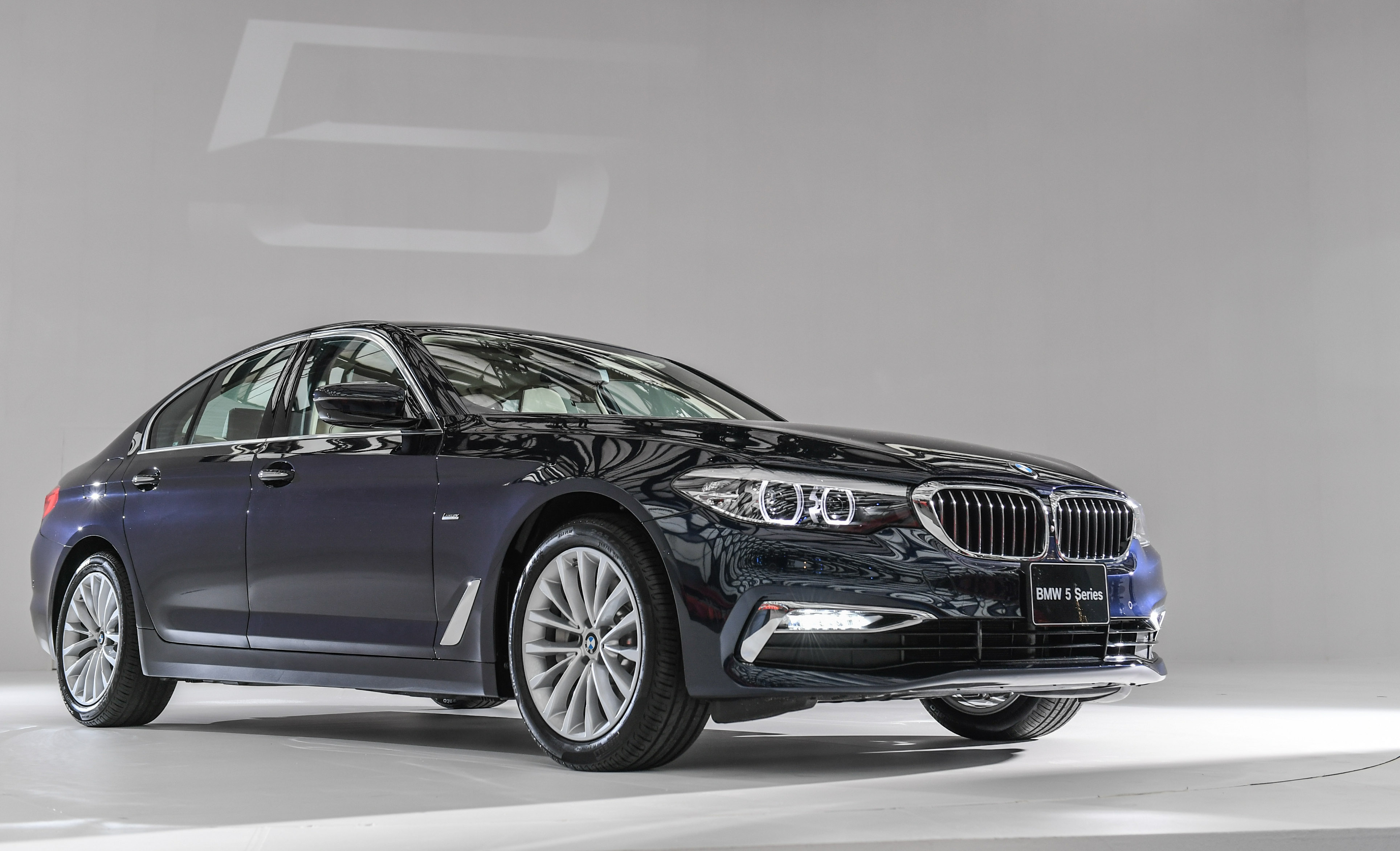 成就自我第一步！第七代BMW全新大5系列霸氣登場