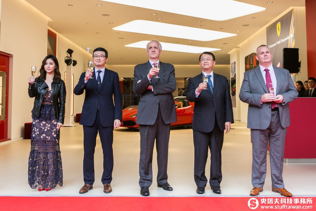 依照義大利原廠最高CI規格打造：Ferrari法拉利臺中展示中心直擊