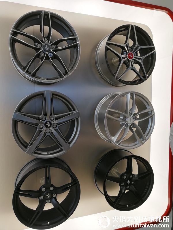依照義大利原廠最高CI規格打造：Ferrari法拉利臺中展示中心直擊