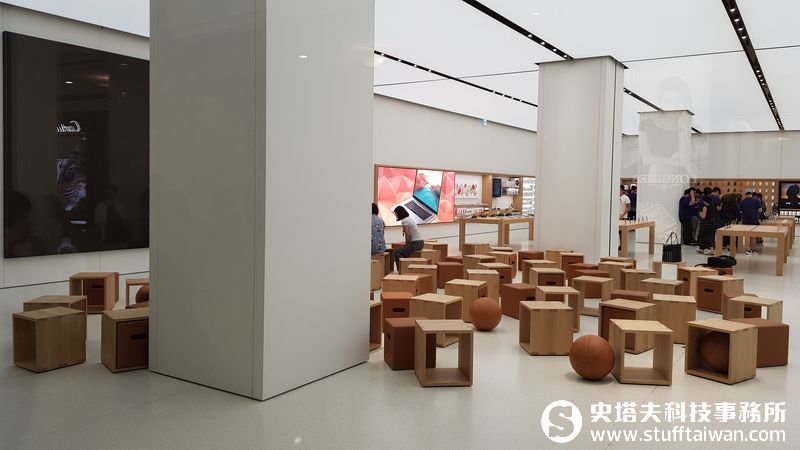 現場直擊台灣第一家Apple直營店長怎樣！準備迎接7/1正式開幕