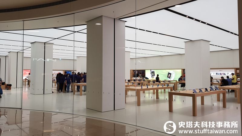 現場直擊台灣第一家Apple直營店長怎樣！準備迎接7/1正式開幕