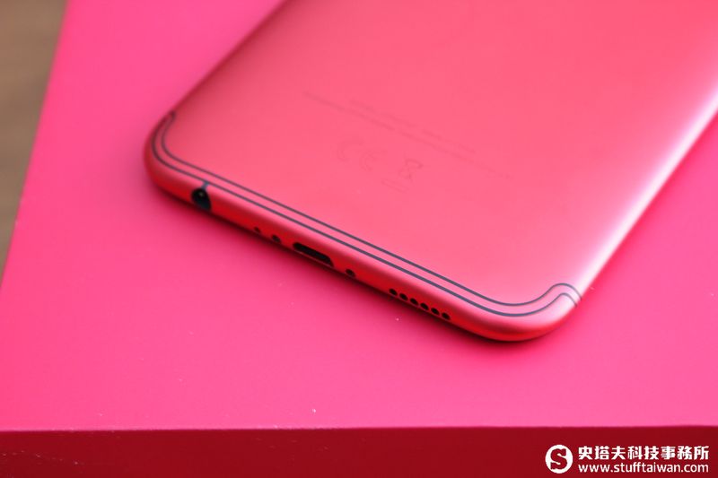 OPPO R11熱力紅開箱：跟這盛夏豔陽一起走跳
