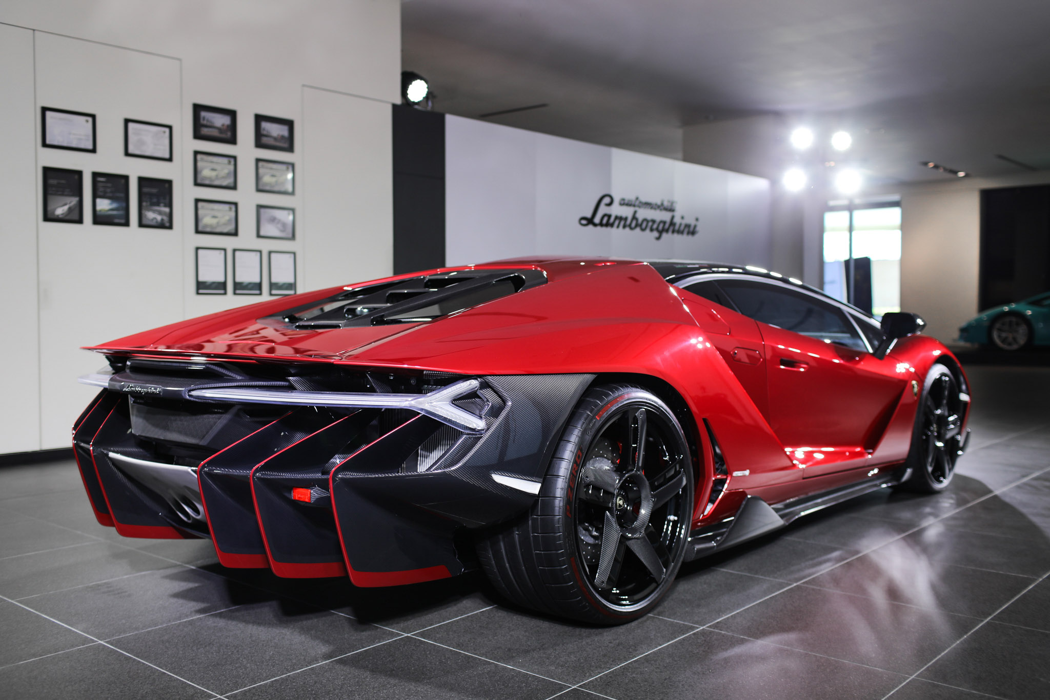 1/20的稀有！台灣唯一一輛的Lamborghini Centenario極致蠻牛現身