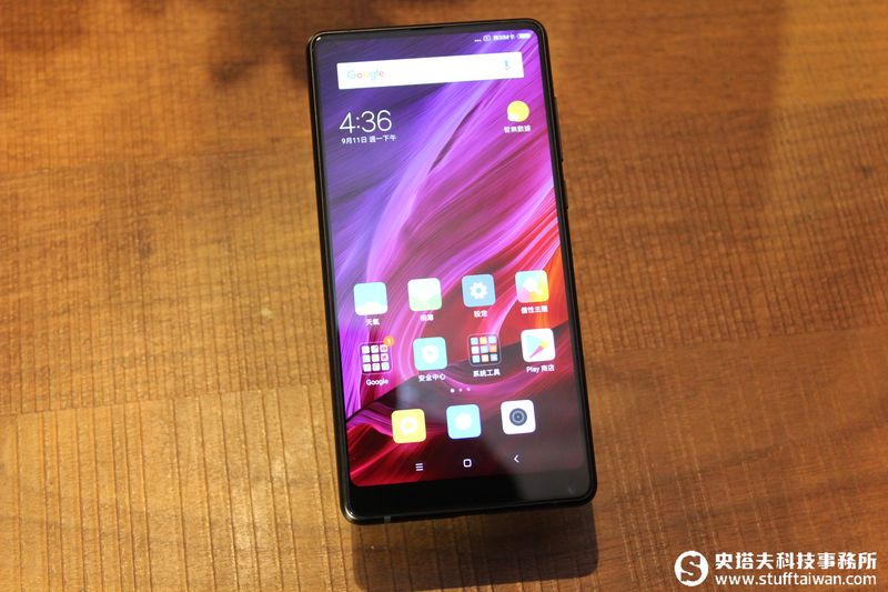全面屏2.0哪裡更進化？小米MIX 2上市前實機動手玩