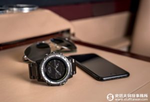 這智慧錶還真好看！第三代Garmin vívomove HR指針腕錶時尚滿點