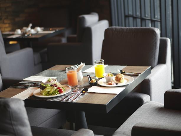 台灣各地人氣飯店旅店早餐HotelsCombined大公開