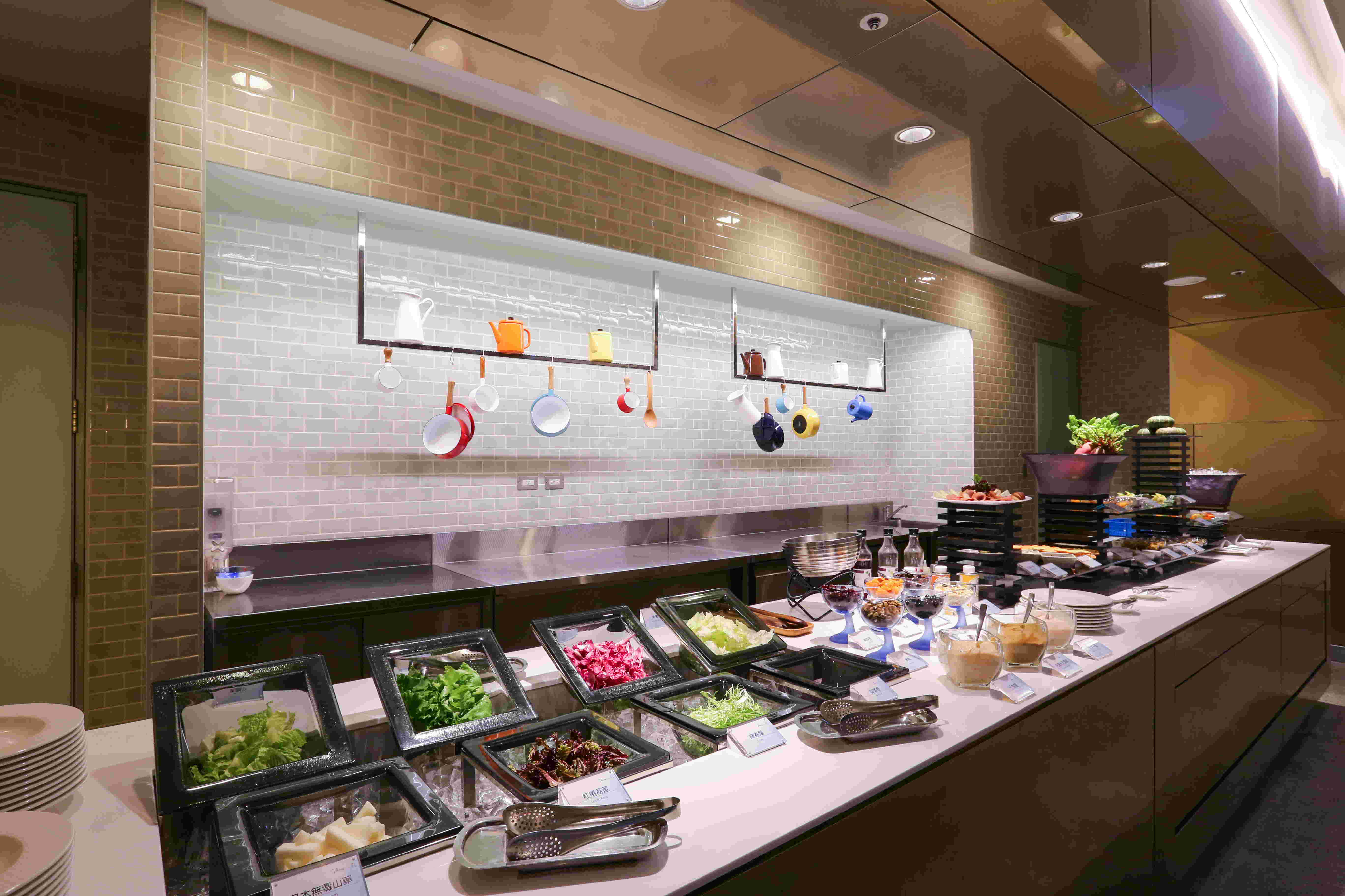 台灣各地人氣飯店旅店早餐HotelsCombined大公開