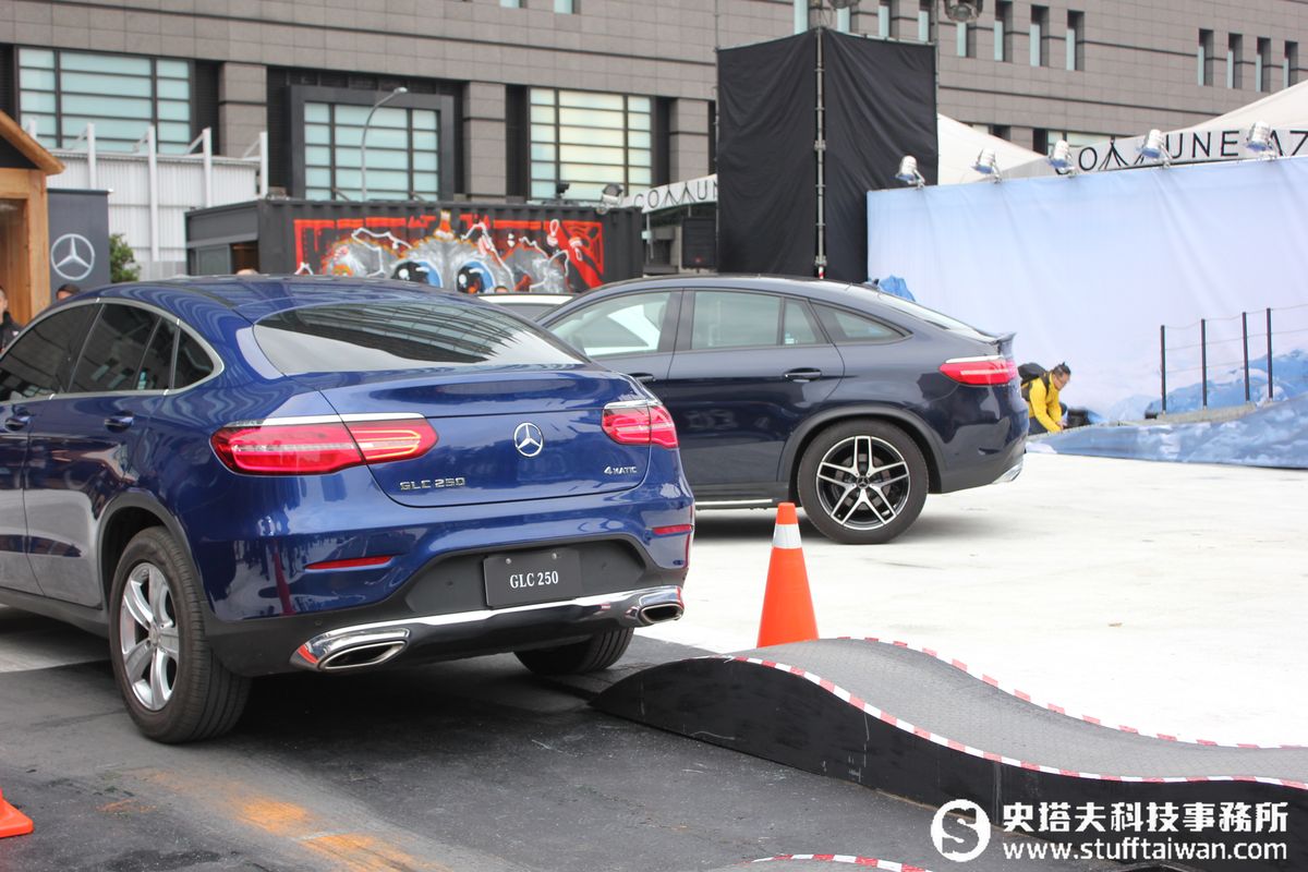 Mercedes-Benz越野王G-Class的頂尖對決！鋼鐵山再度登台