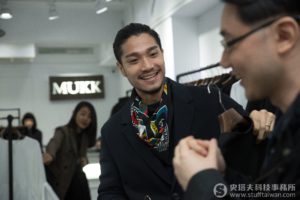 圈入準