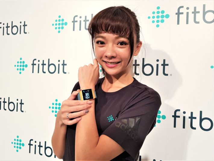 像有個人教練在身邊 Fitbit Ionic在台登場！同場加映Flyer無線耳機、Aria 2體重計