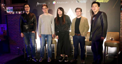 「Game Dev Night 遊戲開發之夜」與談者，左起雷亞遊戲執行長游名揚、曉數碼遊戲總監陳韋州、希娜科藝執行長吳以尋、日商艾鳴副總張銘光，以及主持人魏傳耕