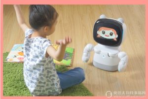 女媧創造小丹機器人