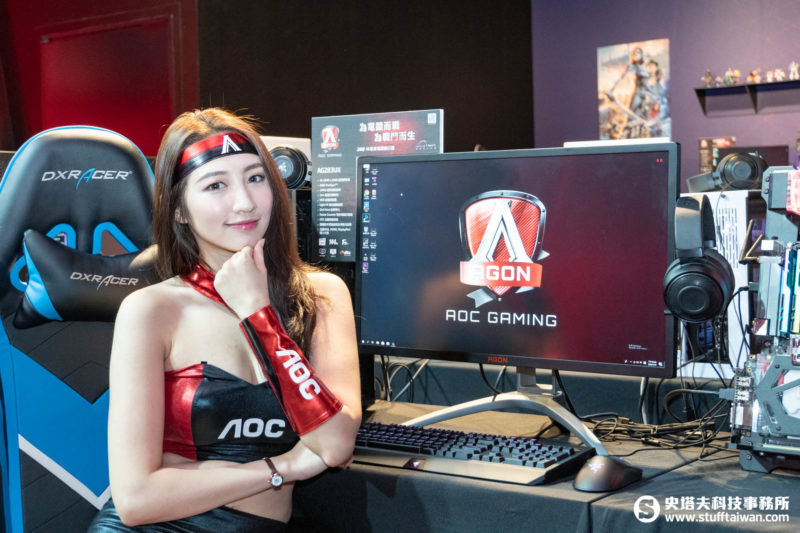 AGON III系列28吋AG283UX情境照