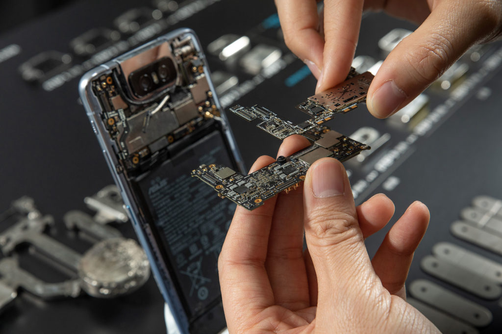 ZenFone 6的主板採用Double Layer技術