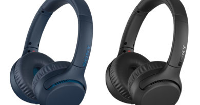 Sony無線藍牙耳罩式耳機WH-XB700共有黑藍兩色