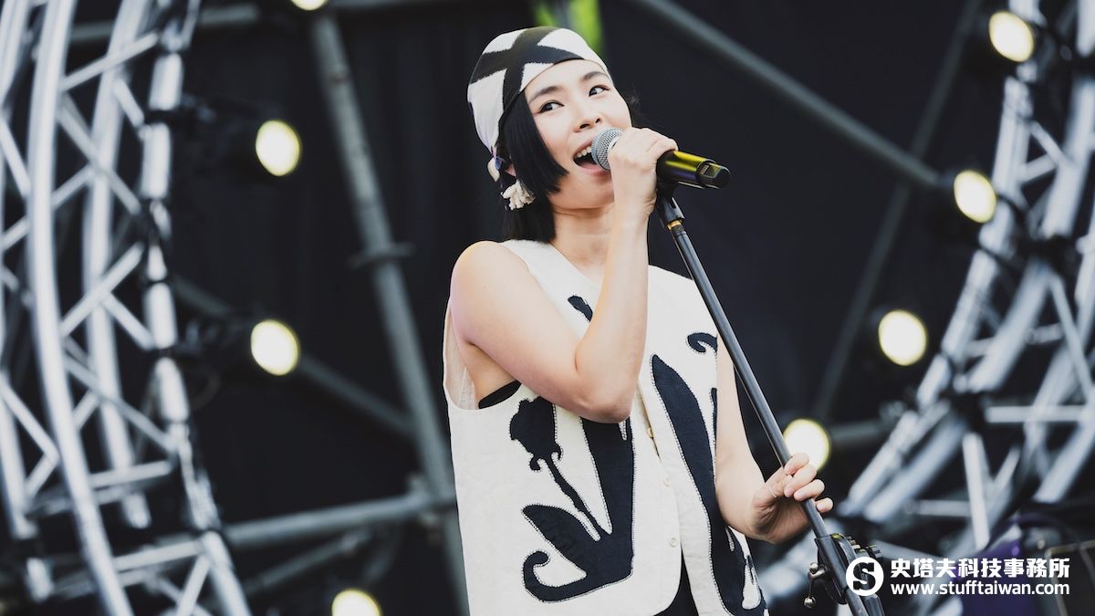 《呼叫音樂節》第二天湧入破紀錄人潮，四大舞台齊發，陽光下享受最Chill音樂盛會