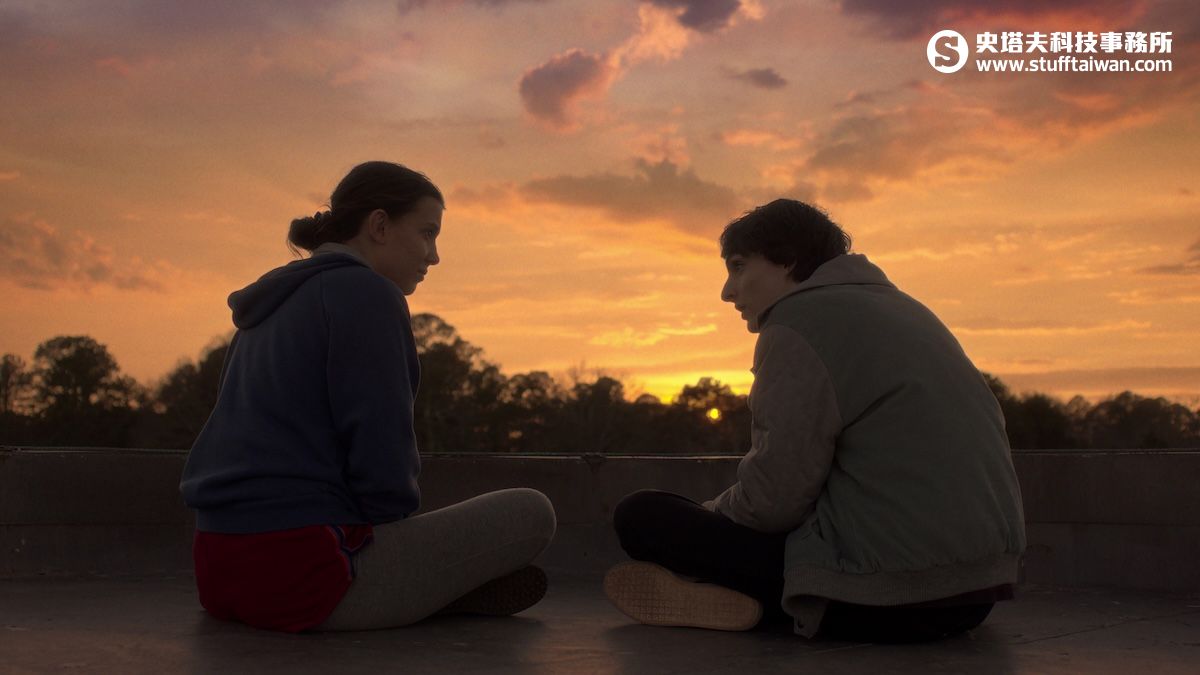 十年傳奇終章！Netflix紀錄片《最後的冒險：怪奇物語第 5 季：製作特輯》直擊霍金斯小鎮最後的告別