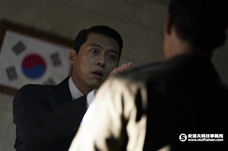 《韓國製造》穩坐台韓港Disney+收視冠軍！玄彬穿內衣秀肌肉，壯碩手臂網呼：超養眼！